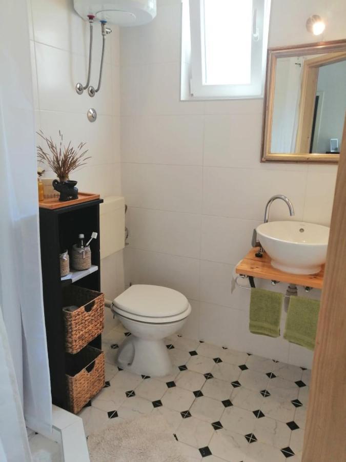 Apartment Bosiljak Jelsa  Bagian luar foto