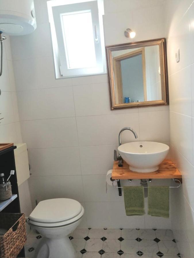 Apartment Bosiljak Jelsa  Bagian luar foto