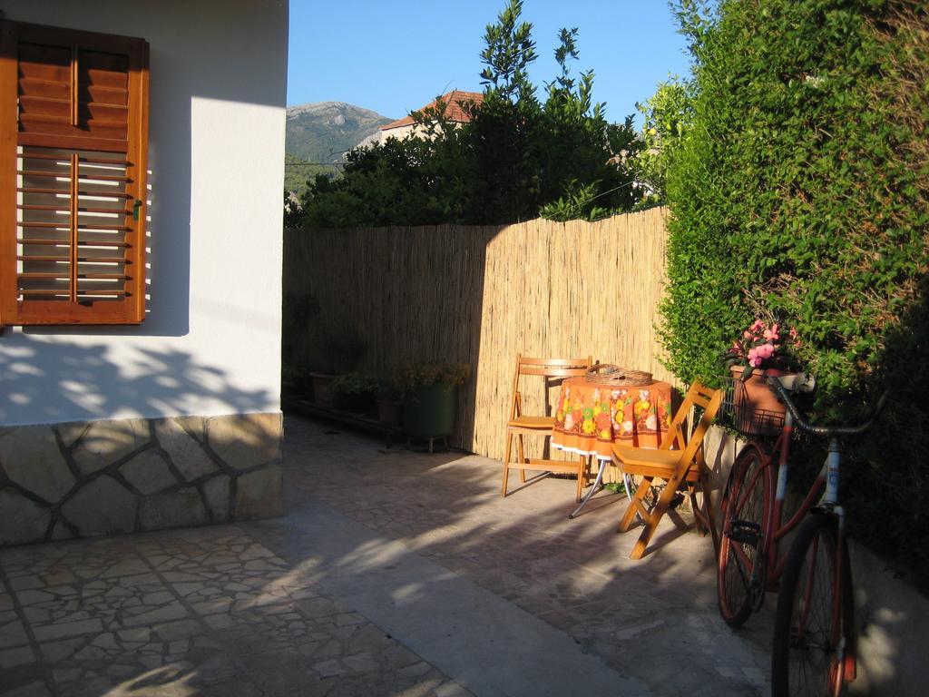 Apartment Bosiljak Jelsa  Ruang foto