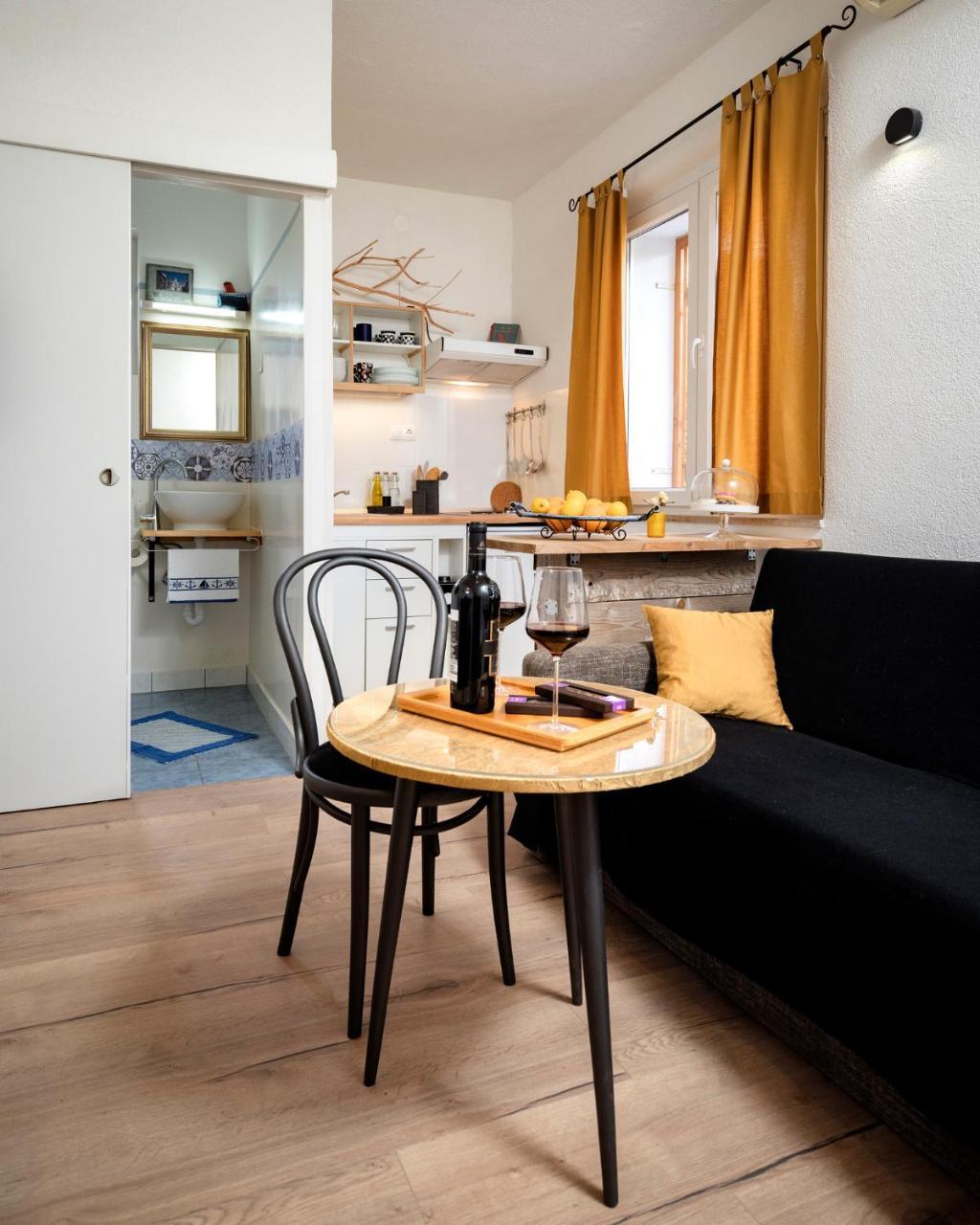 Apartment Bosiljak Jelsa  Bagian luar foto