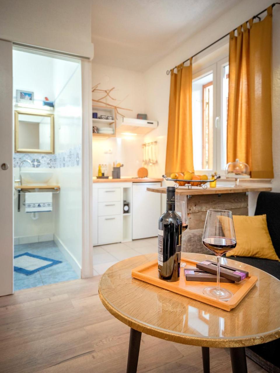 Apartment Bosiljak Jelsa  Bagian luar foto